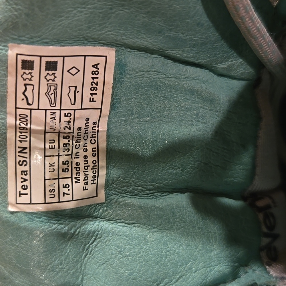 Ahnu by Teva Women’s Hiking Boots – Gray/Teal – Size 7.5 - Picture 6 of 6
